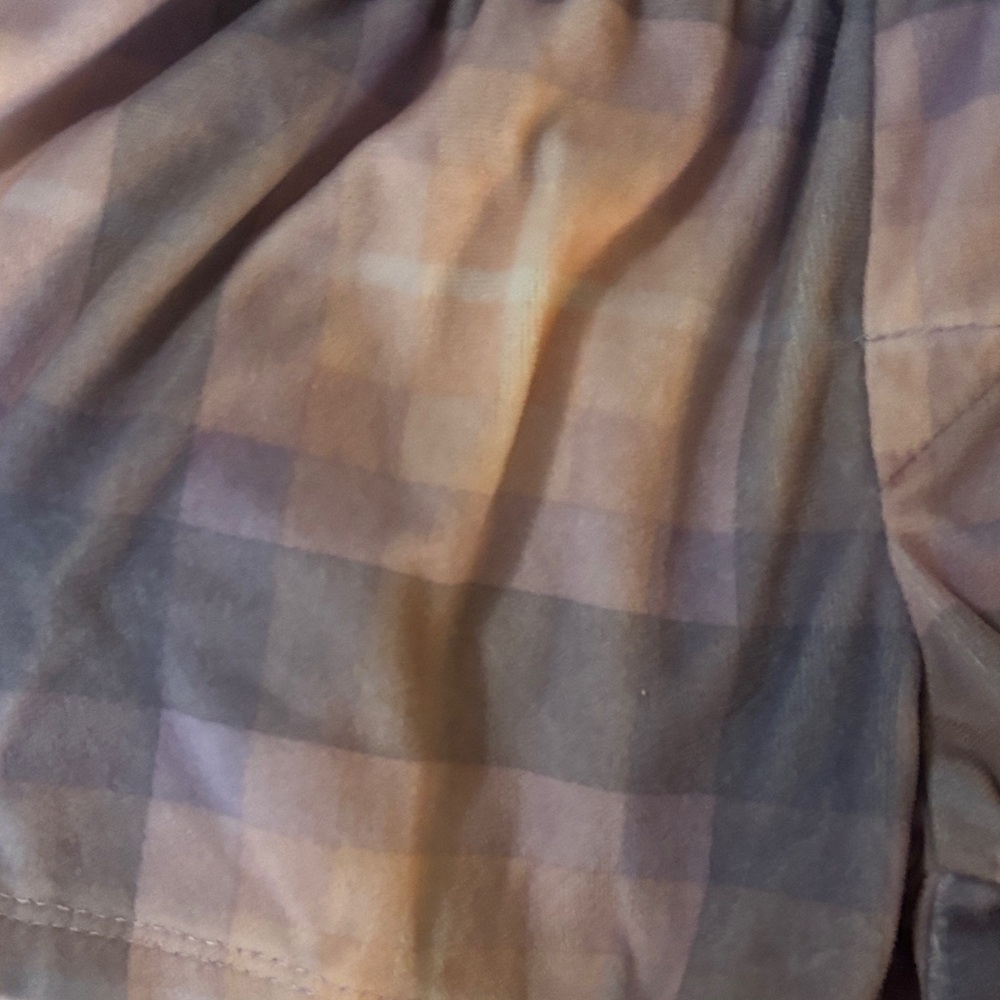 3 sets of pajamas - Picture 4 of 5